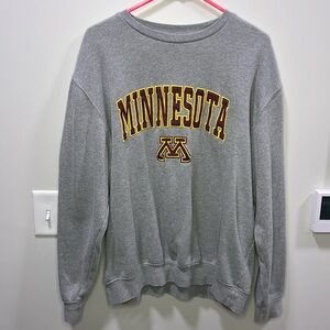 UNIVERSITY OF MINNESOTA CREWNECK SWEATSHIRT GREY